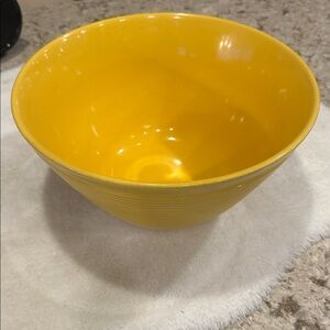 Black yellow bee hive mixing bowl